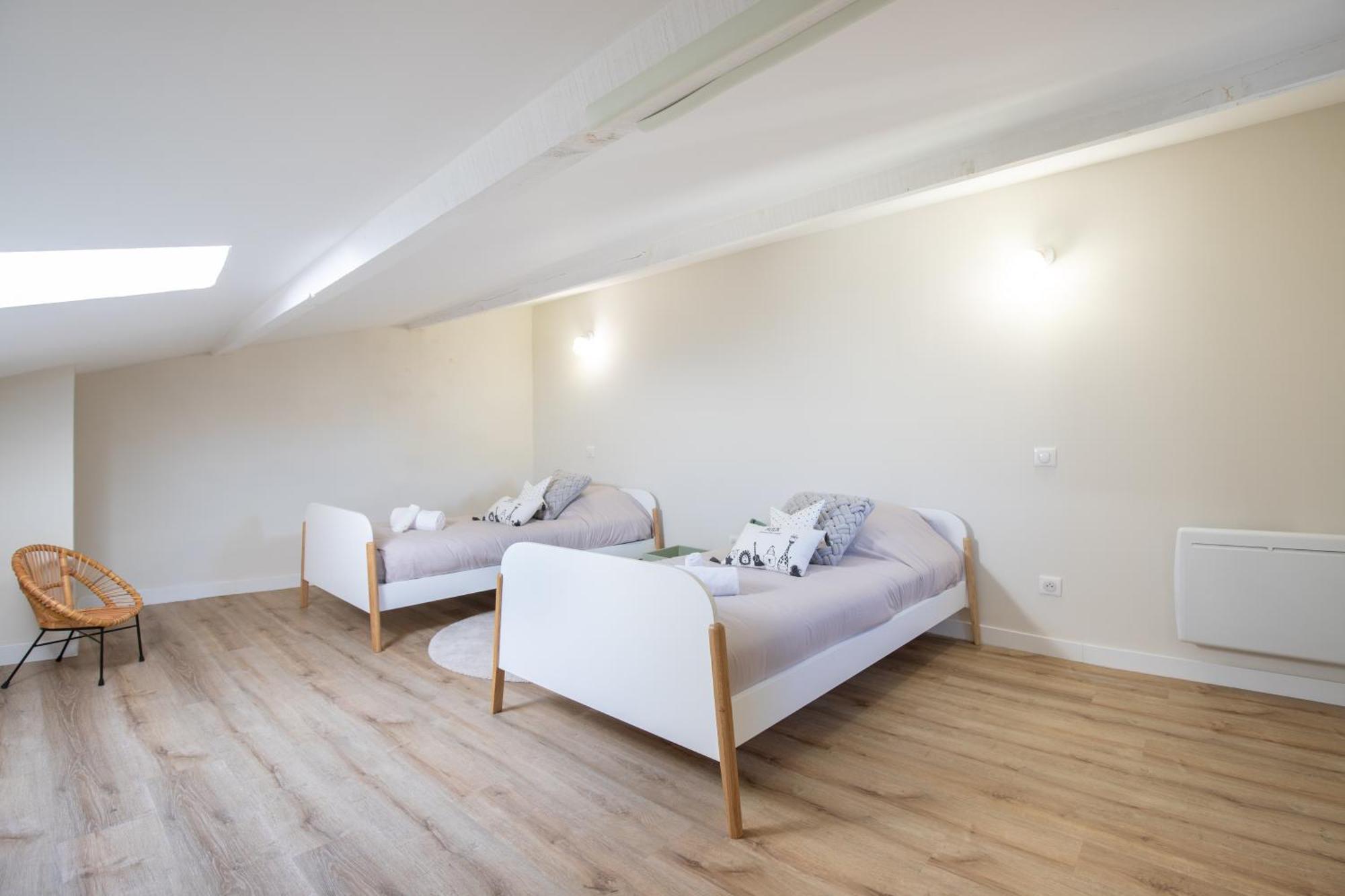L'Antiquaire - 3 Chambres - Hypercentre - Wifi L'Isle-sur-la-Sorgue Ngoại thất bức ảnh